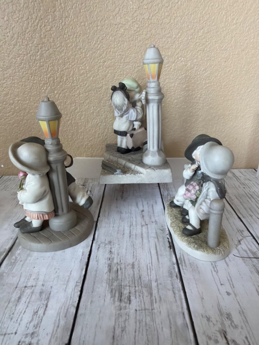 Enesco Pretty as a Picture Kim Anderson Lot of 3 Figurines + Plate - Picture 2 of 16